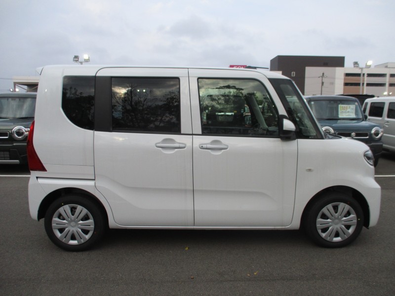 ダイハツ タント 3枚目