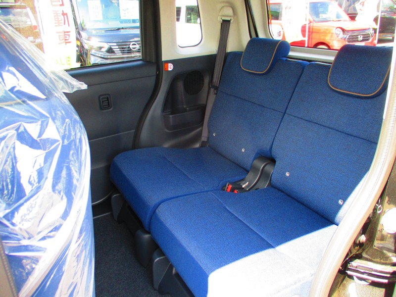 ダイハツ ムーヴキャンバス 10枚目