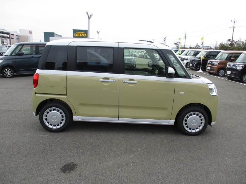 ダイハツ ムーヴキャンバス 3枚目