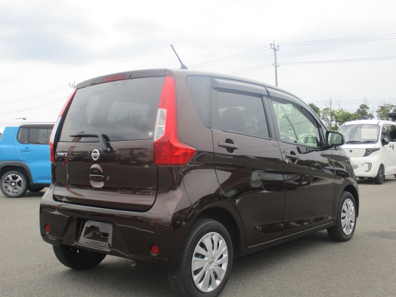 ニッサン デイズ 4枚目