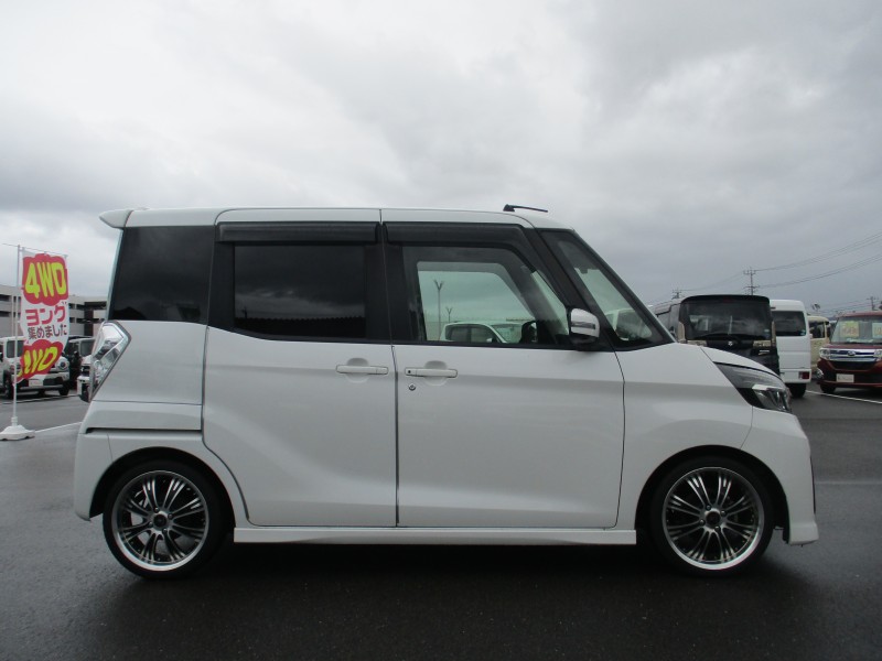 ニッサン デイズルークス 3枚目