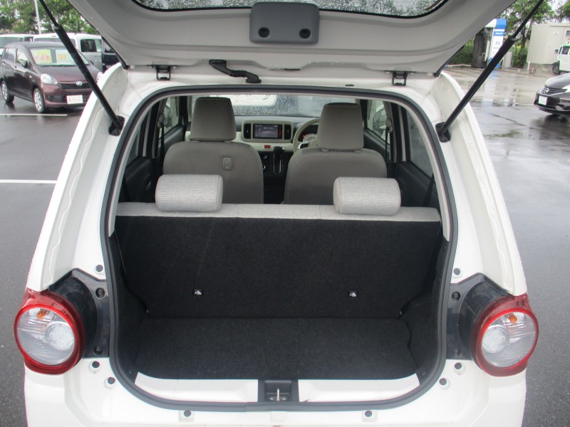 ダイハツ ミラトコット 9枚目