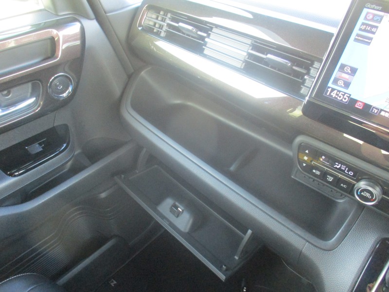 ホンダ N BOX 18枚目