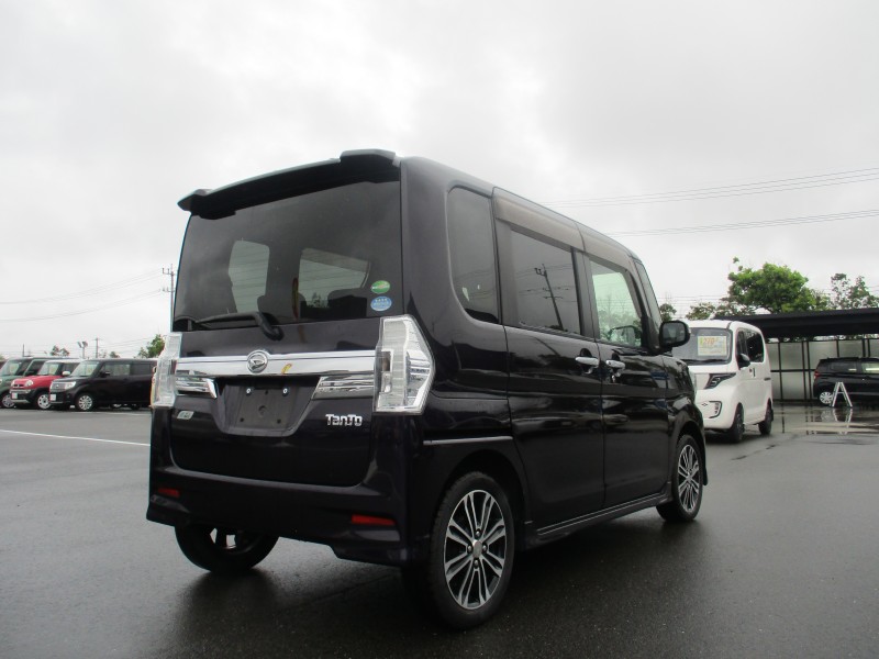 ダイハツ タント 4枚目