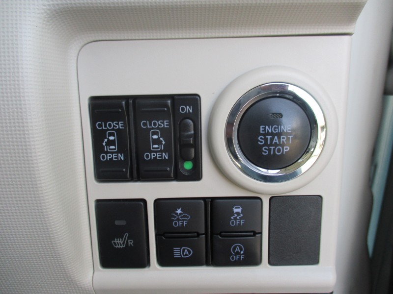 ダイハツ ムーヴキャンバス 13枚目