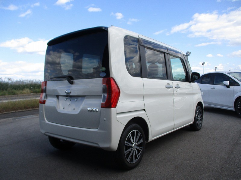 ダイハツ タント 5枚目