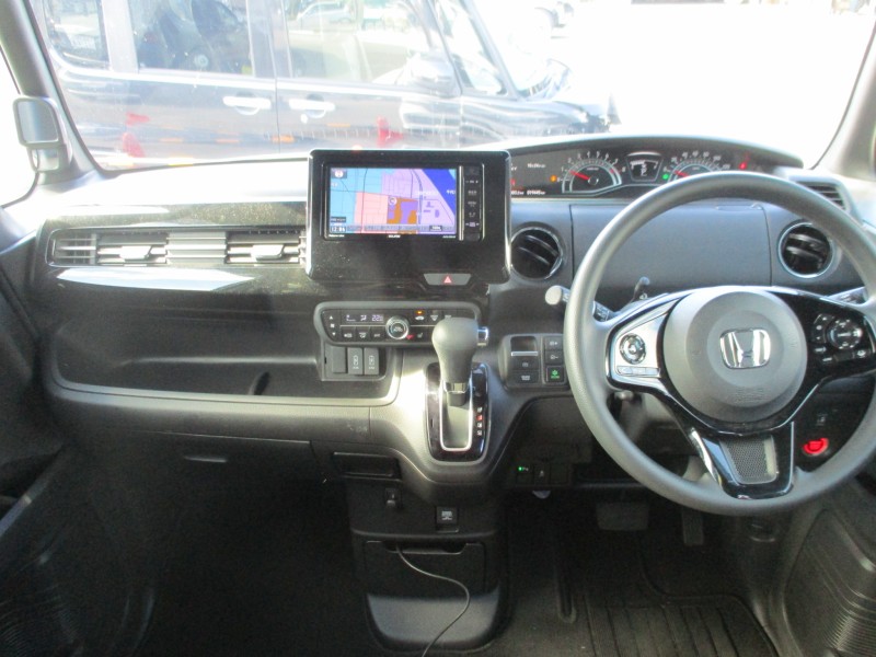 ホンダ N BOX 10枚目