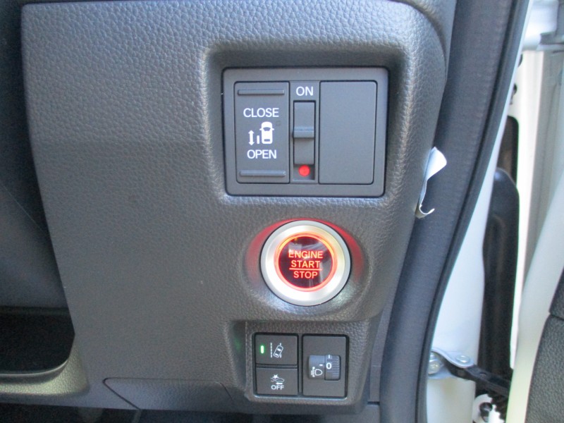 ホンダ N BOX 11枚目