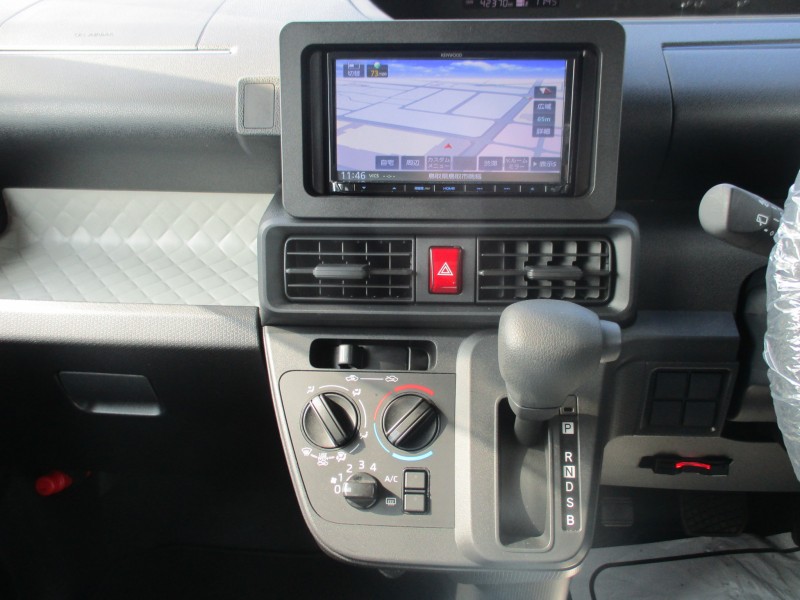 ダイハツ タント 13枚目