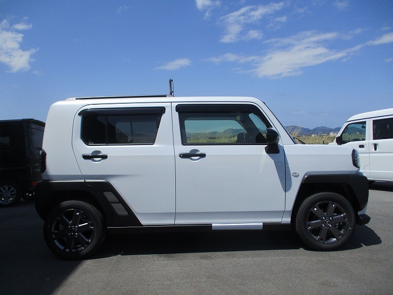 ダイハツ タフト 4枚目