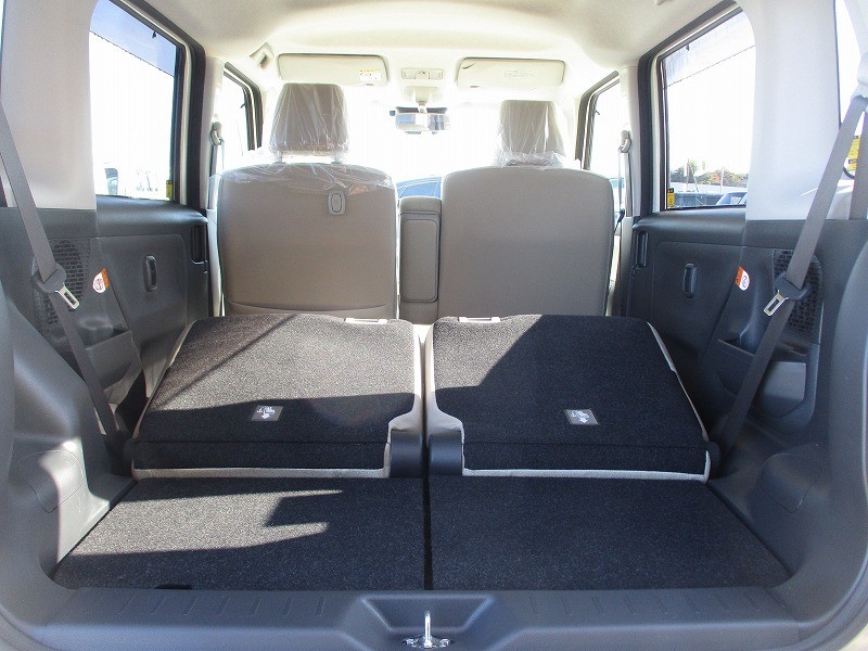 ダイハツ ムーヴキャンバス 9枚目