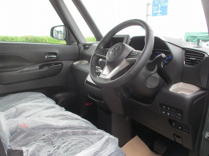 三菱 デリカミニ 16枚目