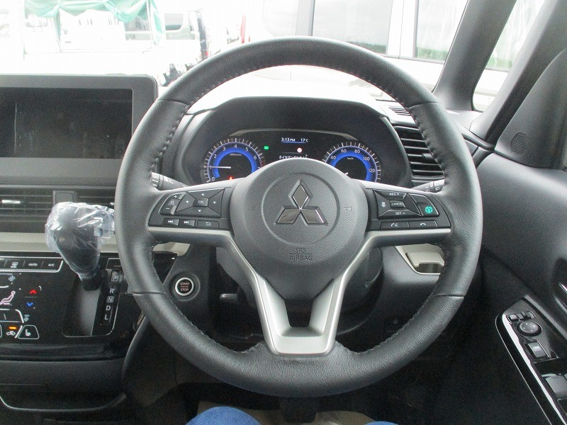 三菱 デリカミニ 18枚目