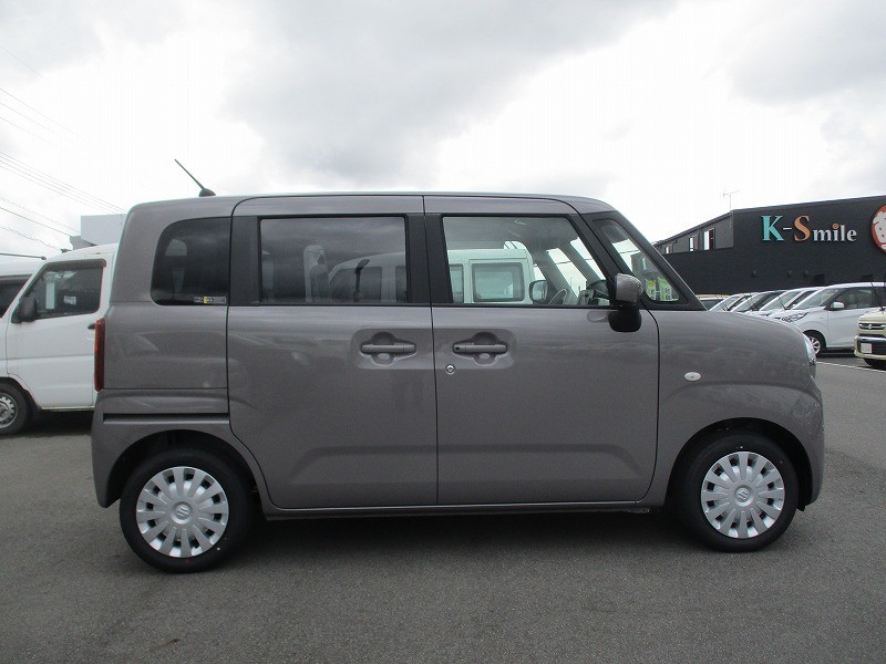 スズキ ワゴンRスマイル 4枚目