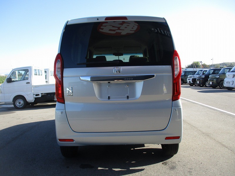 ホンダ N BOX 5枚目