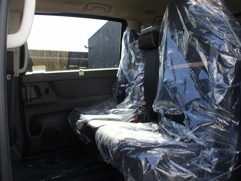 ニッサン セレナ 15枚目