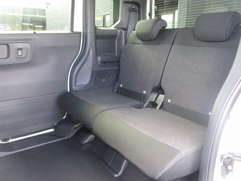 ホンダ N BOX 13枚目