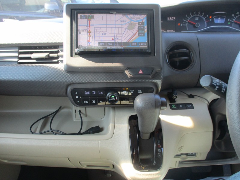 ホンダ N BOX 12枚目