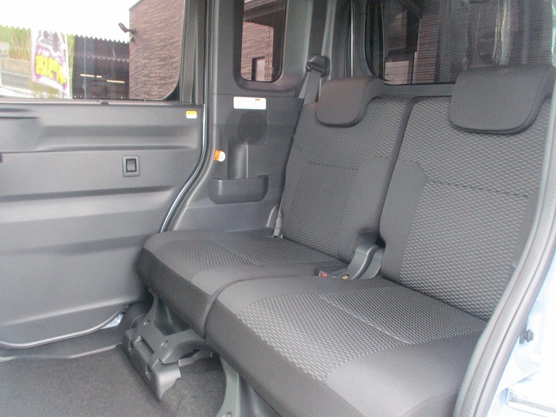 ダイハツ ウェイク 12枚目