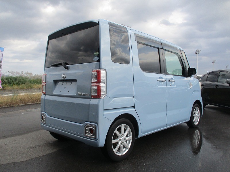 ダイハツ ウェイク 4枚目