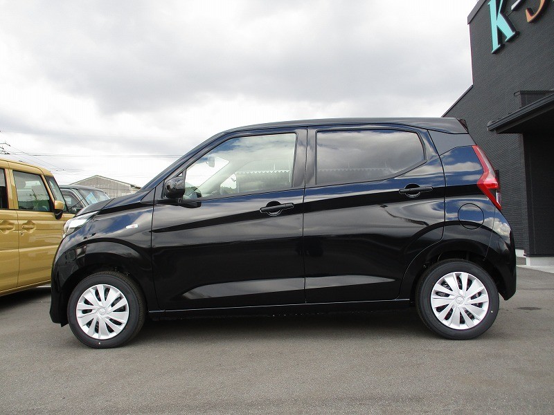 三菱 eKワゴン 11枚目