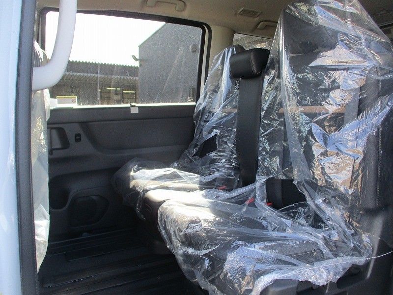 ニッサン セレナ 14枚目