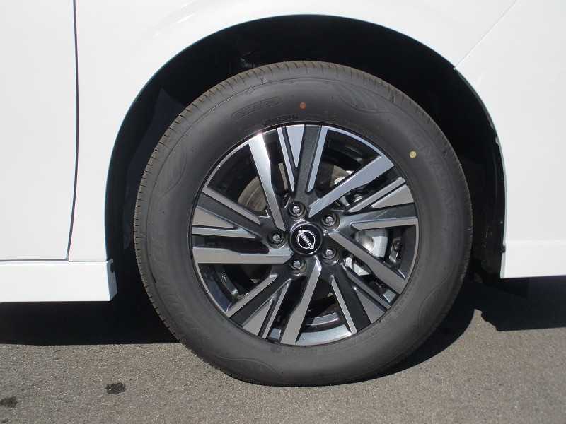 ニッサン セレナ 1枚目