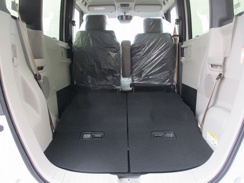 ホンダ N BOX 9枚目