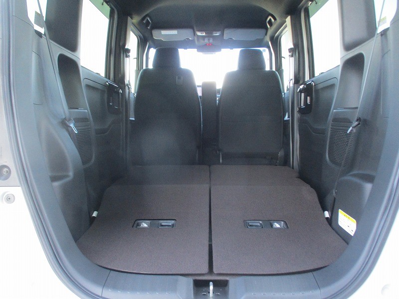 ホンダ N BOX 9枚目