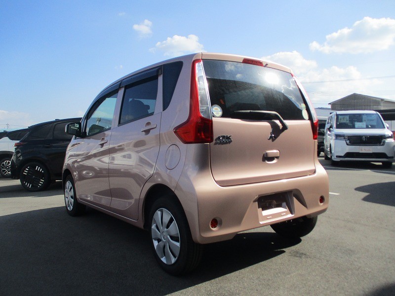 三菱 eKワゴン 9枚目