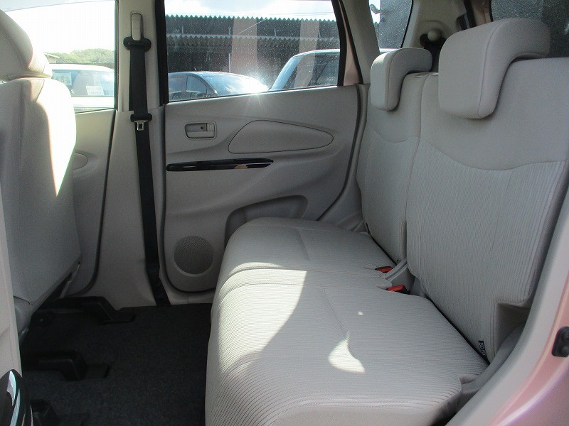 三菱 eKワゴン 12枚目