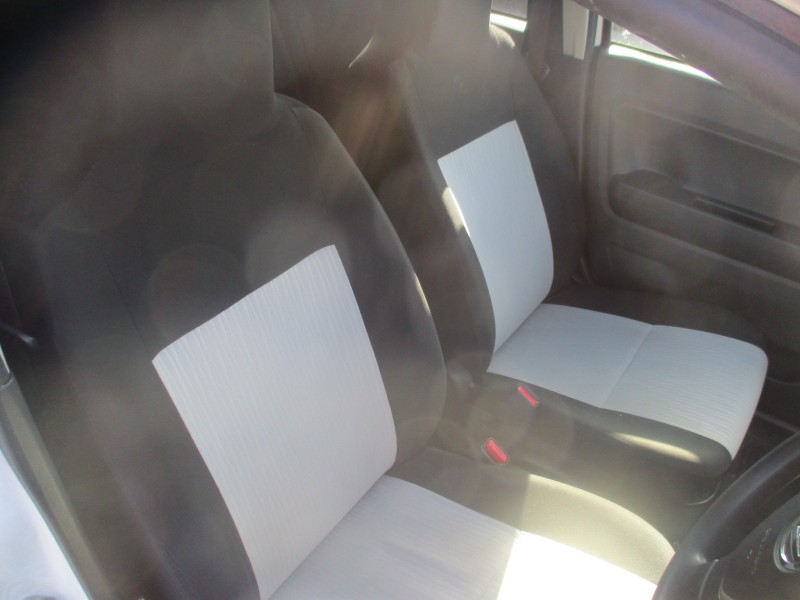 ダイハツ ミライース 9枚目