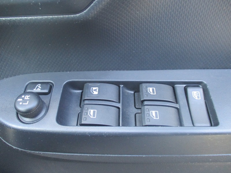 ダイハツ ミライース 12枚目