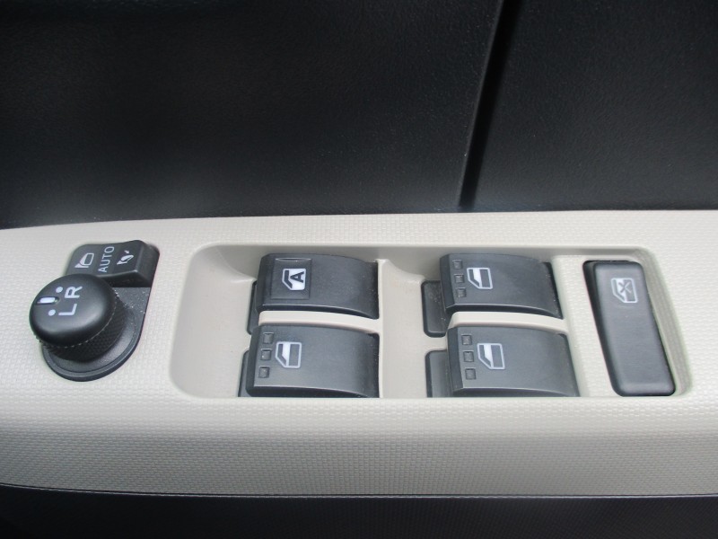 ダイハツ ミラトコット 11枚目