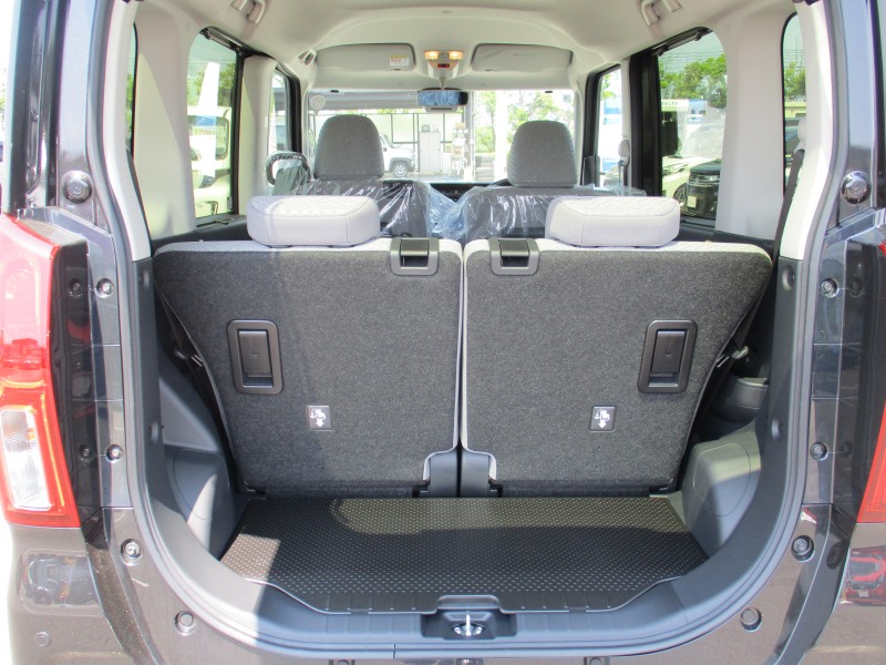 ダイハツ タント 8枚目