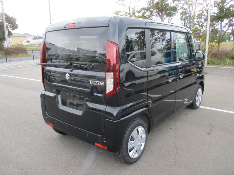 スズキ スペーシア 4枚目