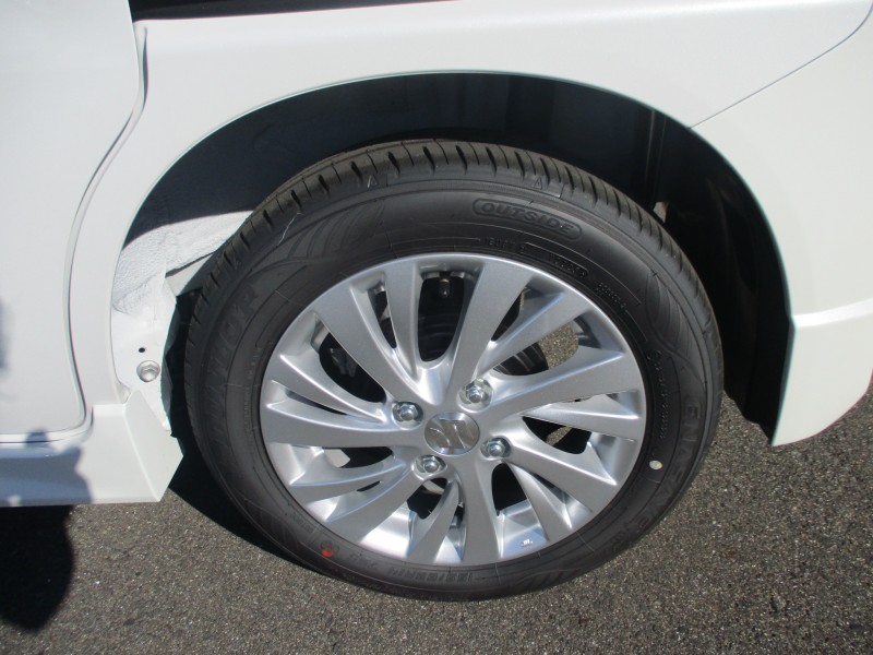 スズキ スペーシア 6枚目