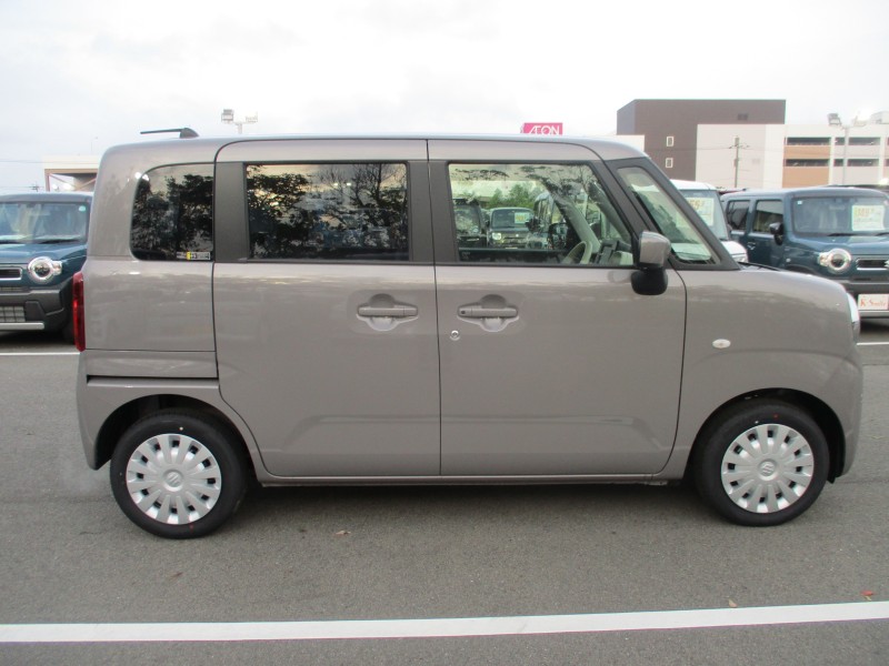 スズキ ワゴンRスマイル 3枚目