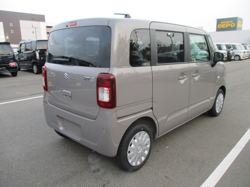 スズキ ワゴンRスマイル 4枚目