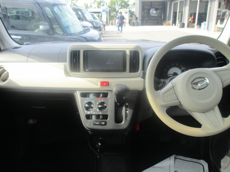 ダイハツ ミラトコット 10枚目