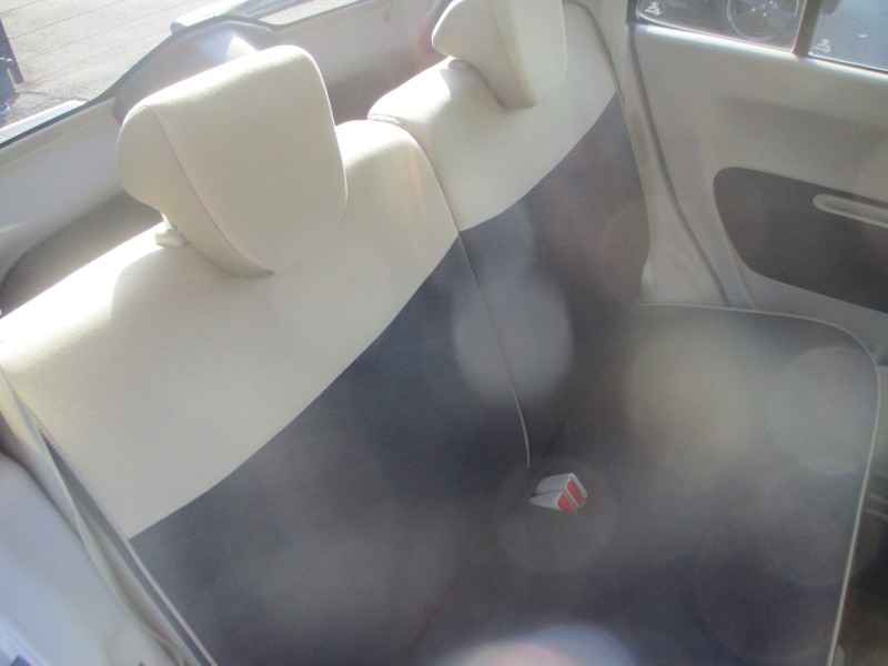 スズキ アルトラパン 8枚目