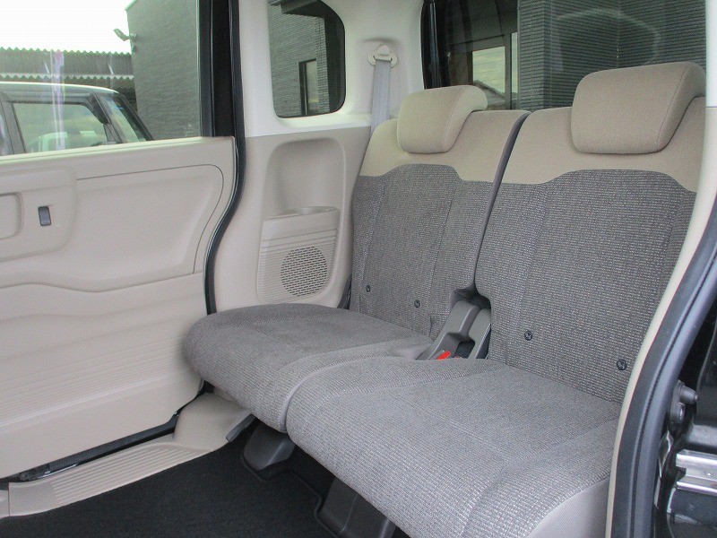 ホンダ N BOX 12枚目