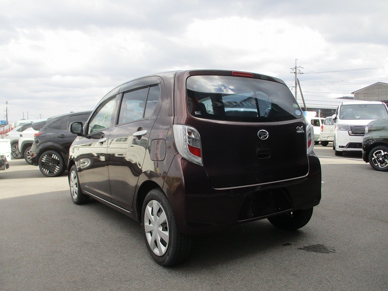 ダイハツ ミライース 9枚目