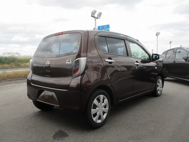 ダイハツ ミライース 5枚目