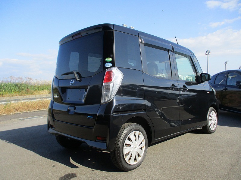 ニッサン デイズルークス 5枚目