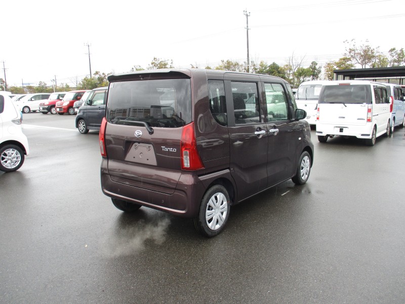 ダイハツ タント 4枚目