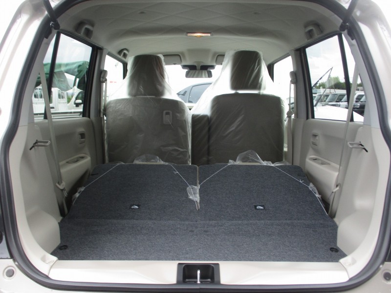 スズキ アルトラパン 8枚目