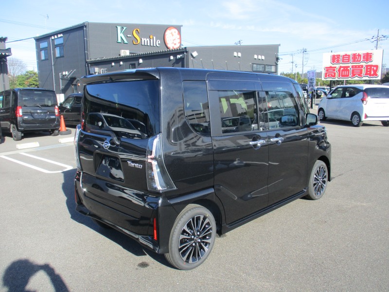ダイハツ タント 4枚目