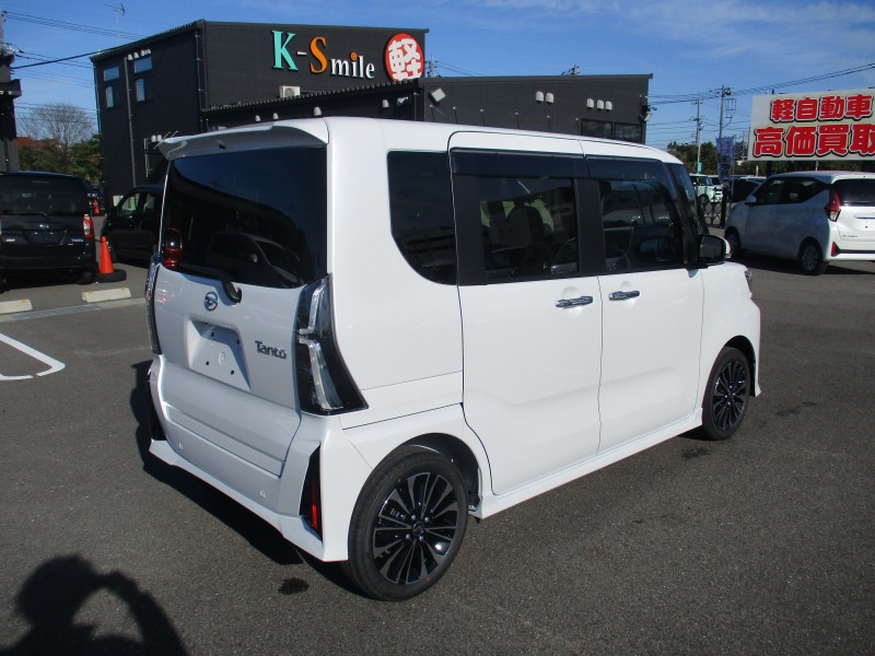 ダイハツ タント 4枚目