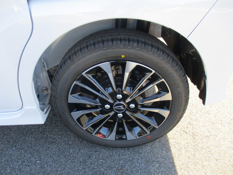 ダイハツ タント 8枚目